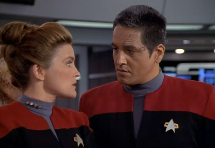 Robert Beltran - Star Trek Voyager