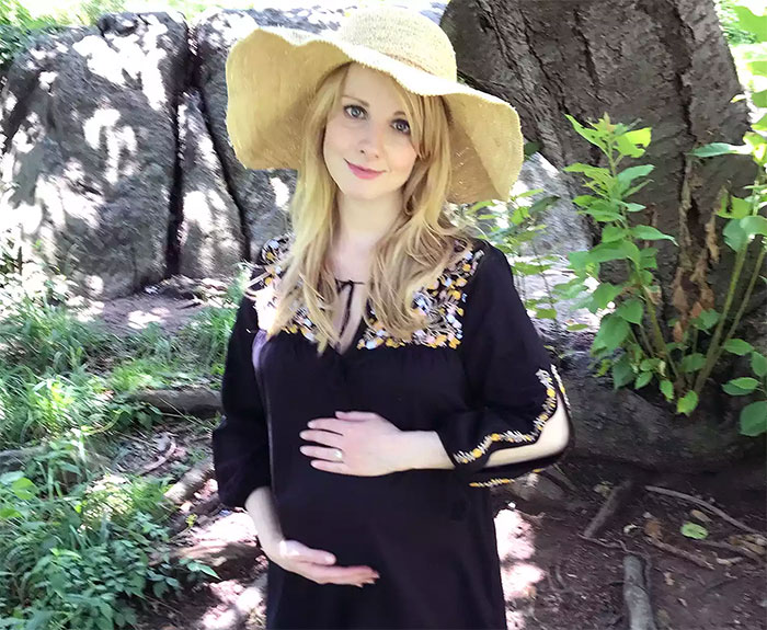 Melissa Rauch pregnant
