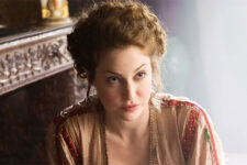 She Played ‘Ros’ On Game of Thrones. See Esmé Bianco Now At 40.