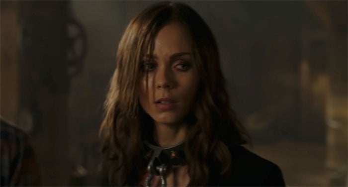 Laura Vandervoort - Jigsaw