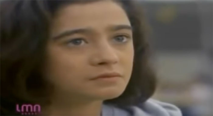Moira Kelly young