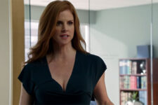 She Played 'Donna' on Suits. See Sarah Rafferty Now At 49.