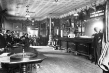 Photo of the Day salon_1910s