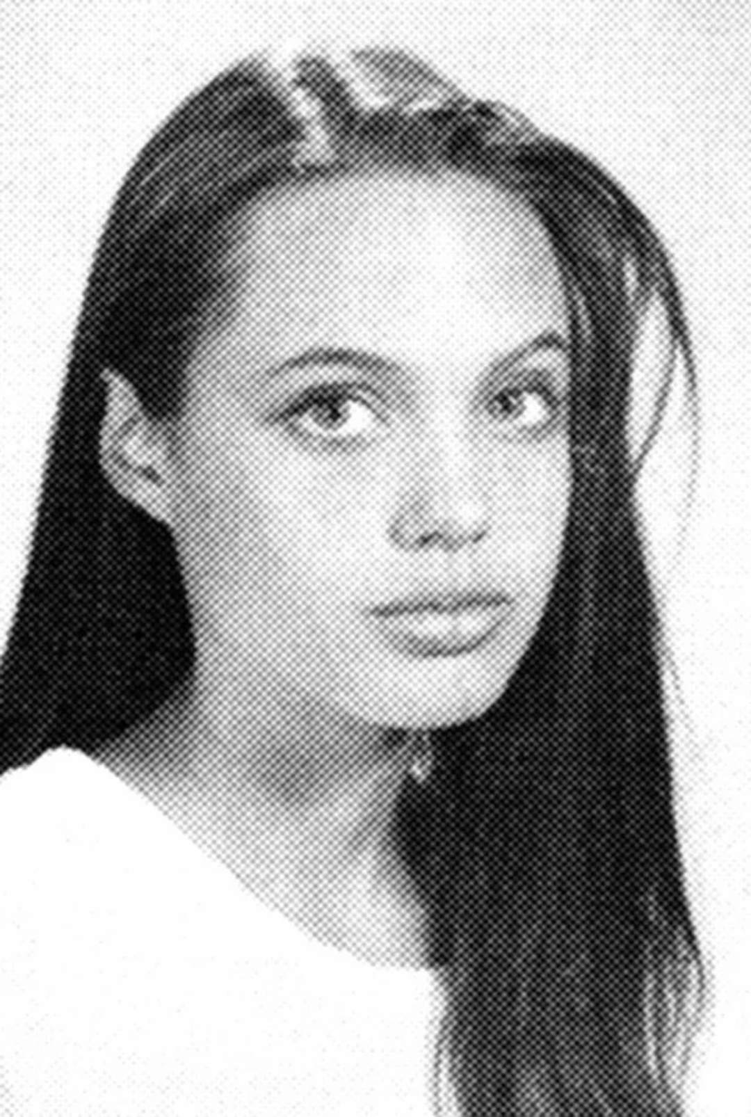 Angelina Jolie, 1991