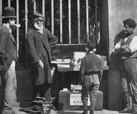 Street Life of Victorian London in Rare Historical Photographs, 1873-1877